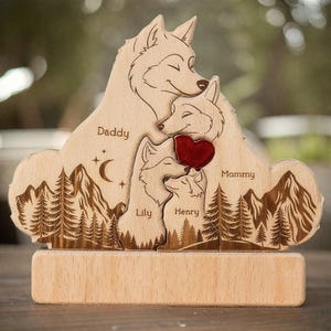 Personalized Wooden Wolf Family Puzzle: Custom Names, Eco-Friendly Decor