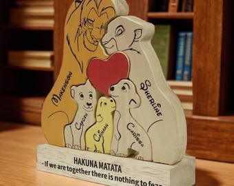 Spersonalizowana drewniana układanka rodzinna Lion, wszyscy członkowie rodziny razem Woosen Decor, spersonalizowany drewniany lew, prezent Love Lion