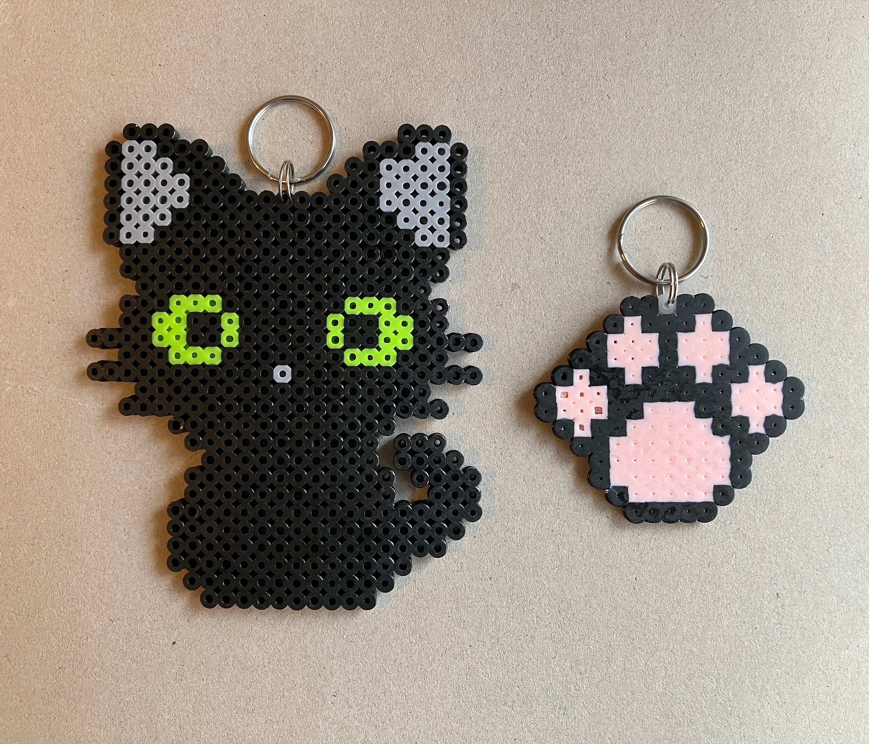 Black Cat Keychain, Paw Keychain, Perlers, Melting Beads