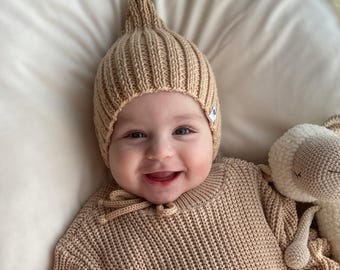 Baby elf knit hat, newborn baby bonnet, hand knit pixie bonnet, knit baby bonnet, ribbed baby gnome hat, hat for boy, beige infant hat