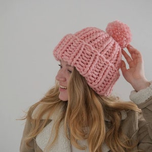 Chunky knit hat, trendy oversized knit beanie, giant knitting, winter hat, super warm knitted hat, light pink hat, hat with pom pom