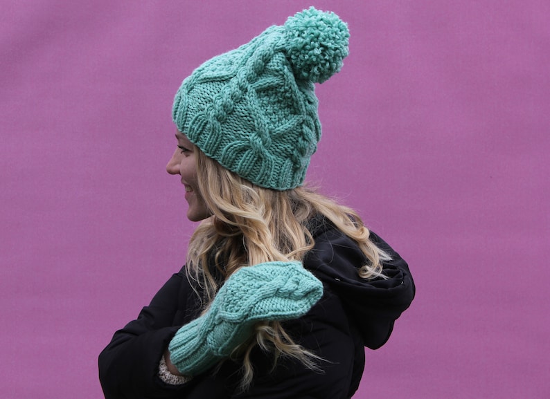 Women's hat mittens set, chunky cable pompom hat, mint green color, hand knitted mittens, bobble hat with rhombuses, soft hat with pattern image 4