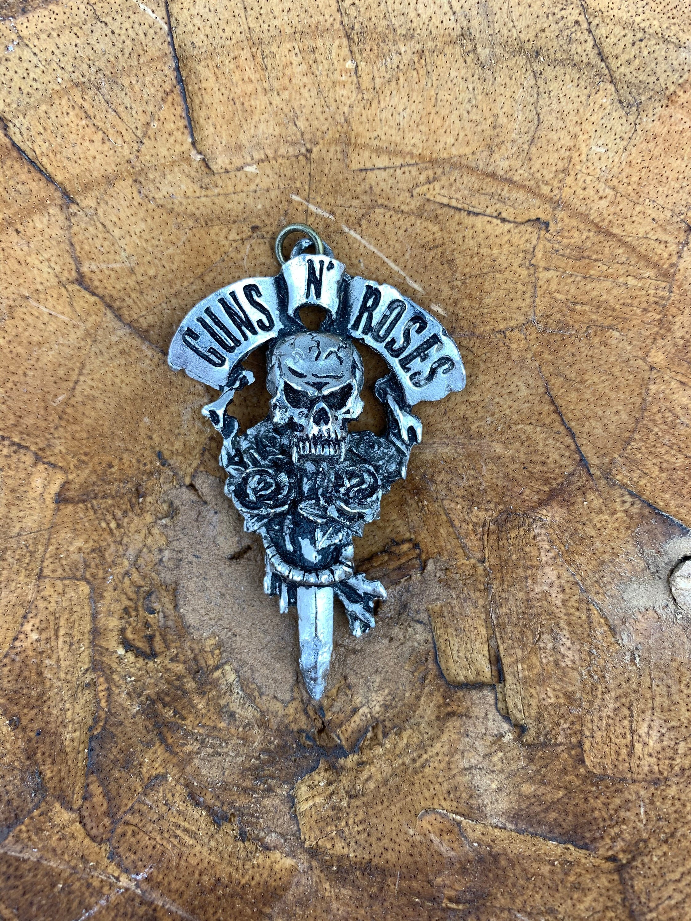 GUNS N ROSES 1992 Pendant Vintage / Necklace / Axl Rose