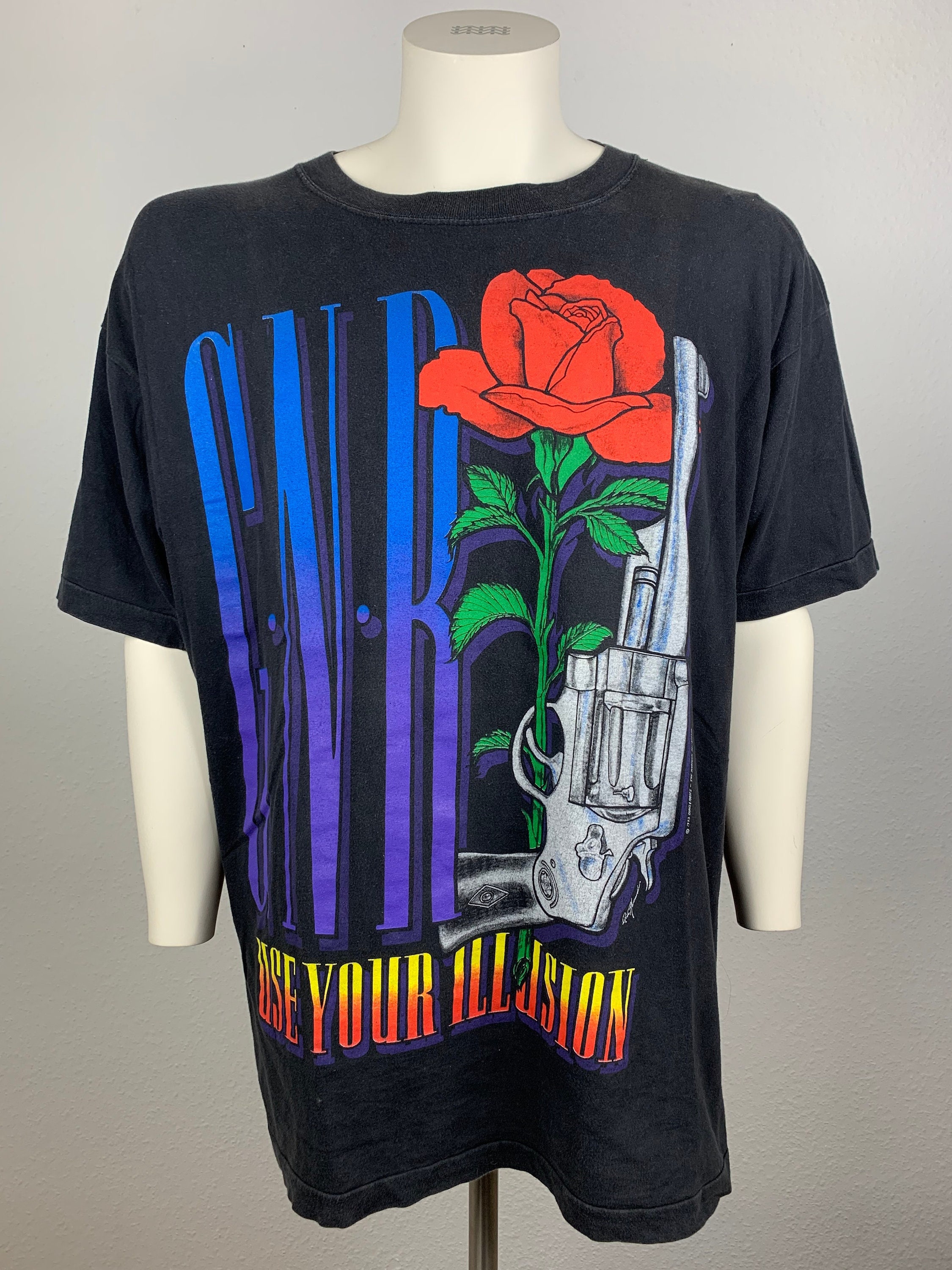 ガンズ・アンド・ローゼズ 1993 Tシャツ ヴィンテージ / ユーズ ガンズ・アンド・ローゼズ 1993 Tシャツ ヴィンテージ / ユーズ