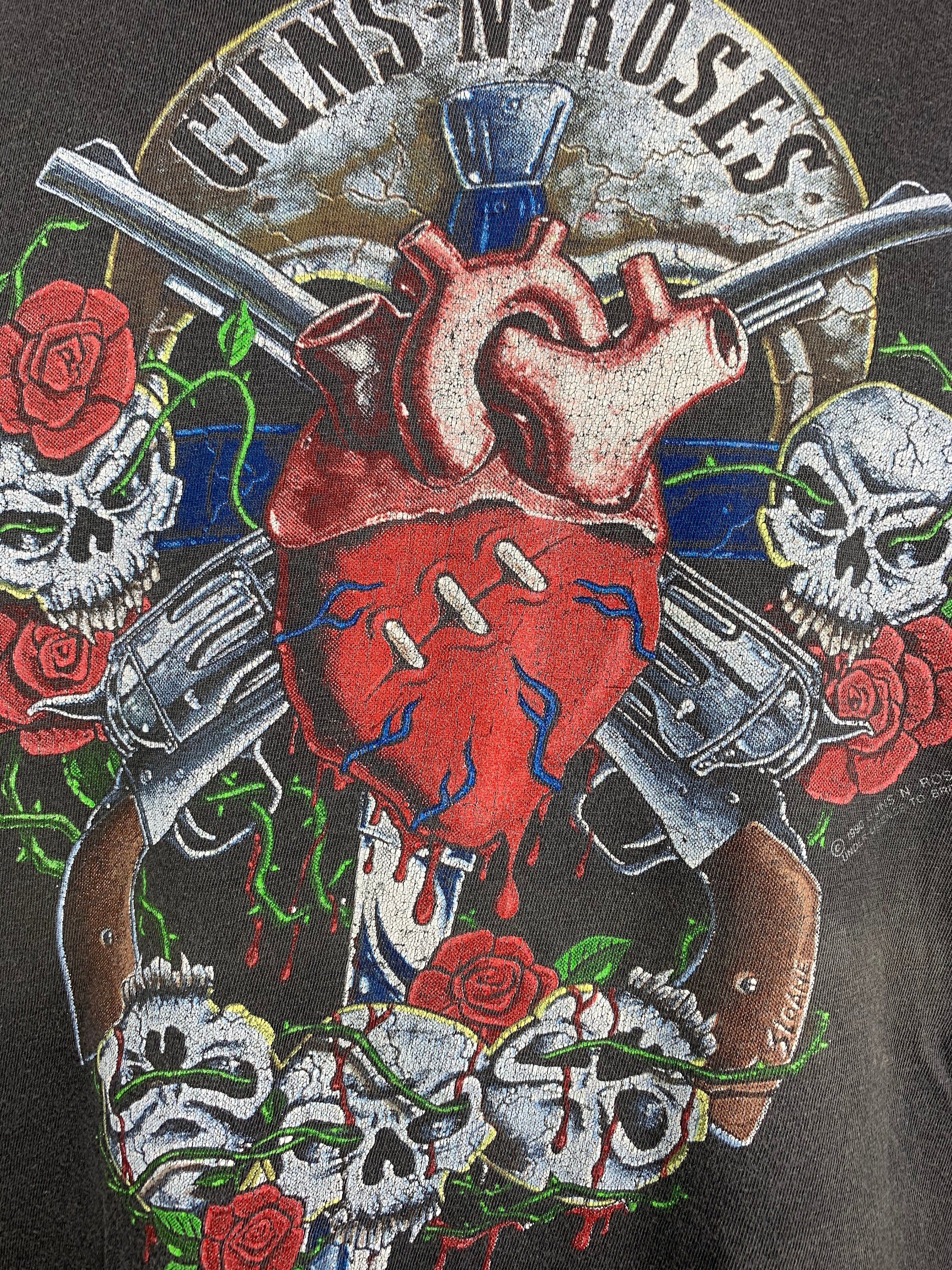 90s GUNS N' ROSES Tシャツ　SKULL HEART GUN GUNS N' ROSES SKULL HEART GUN G N'R FITS XL 130