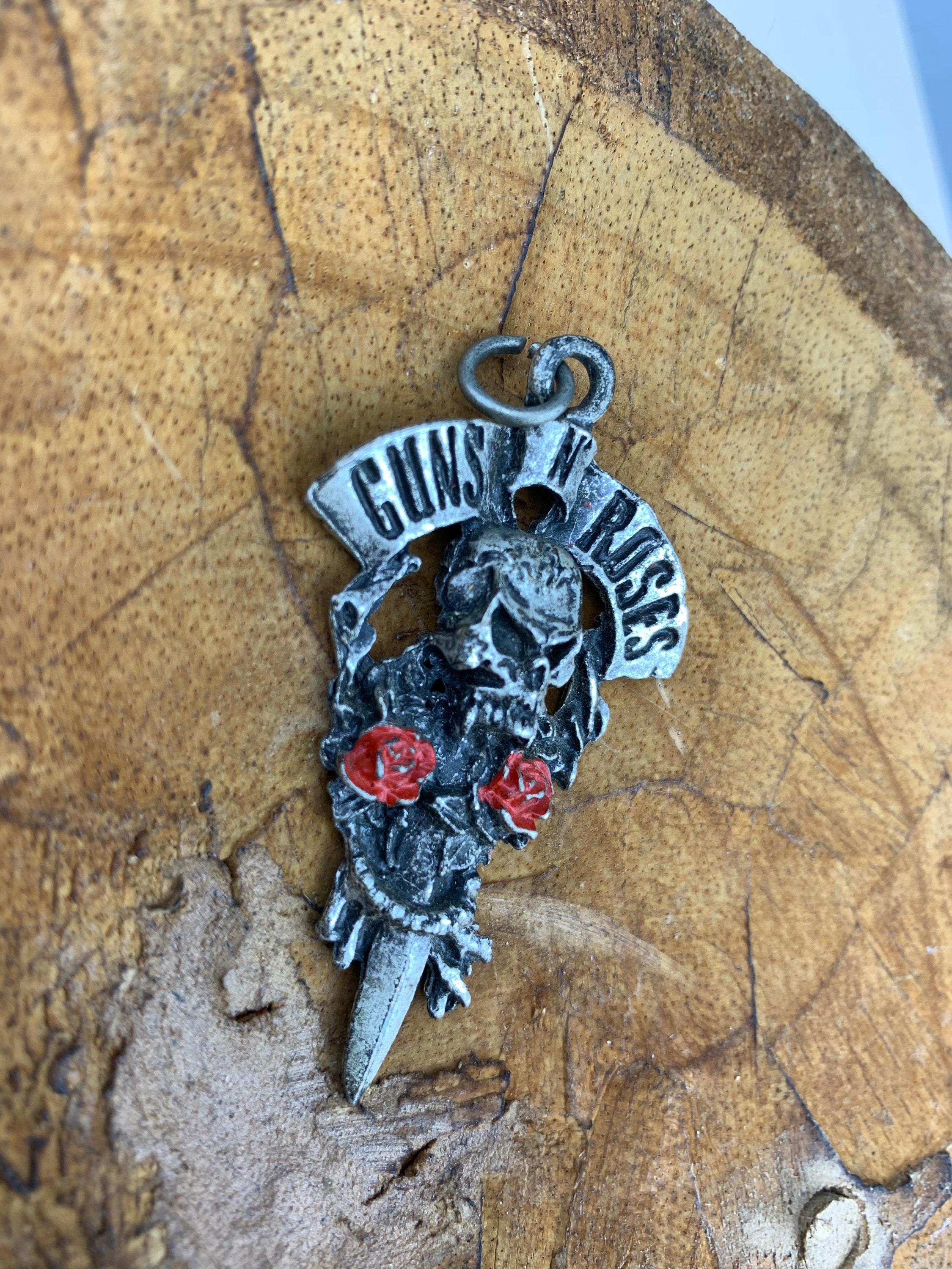 GUNS N ROSES 90's Pendant Vintage / Necklace / Axl Rose GUNS N ROSES 90's Pendant Vintage / Necklace / Axl Rose