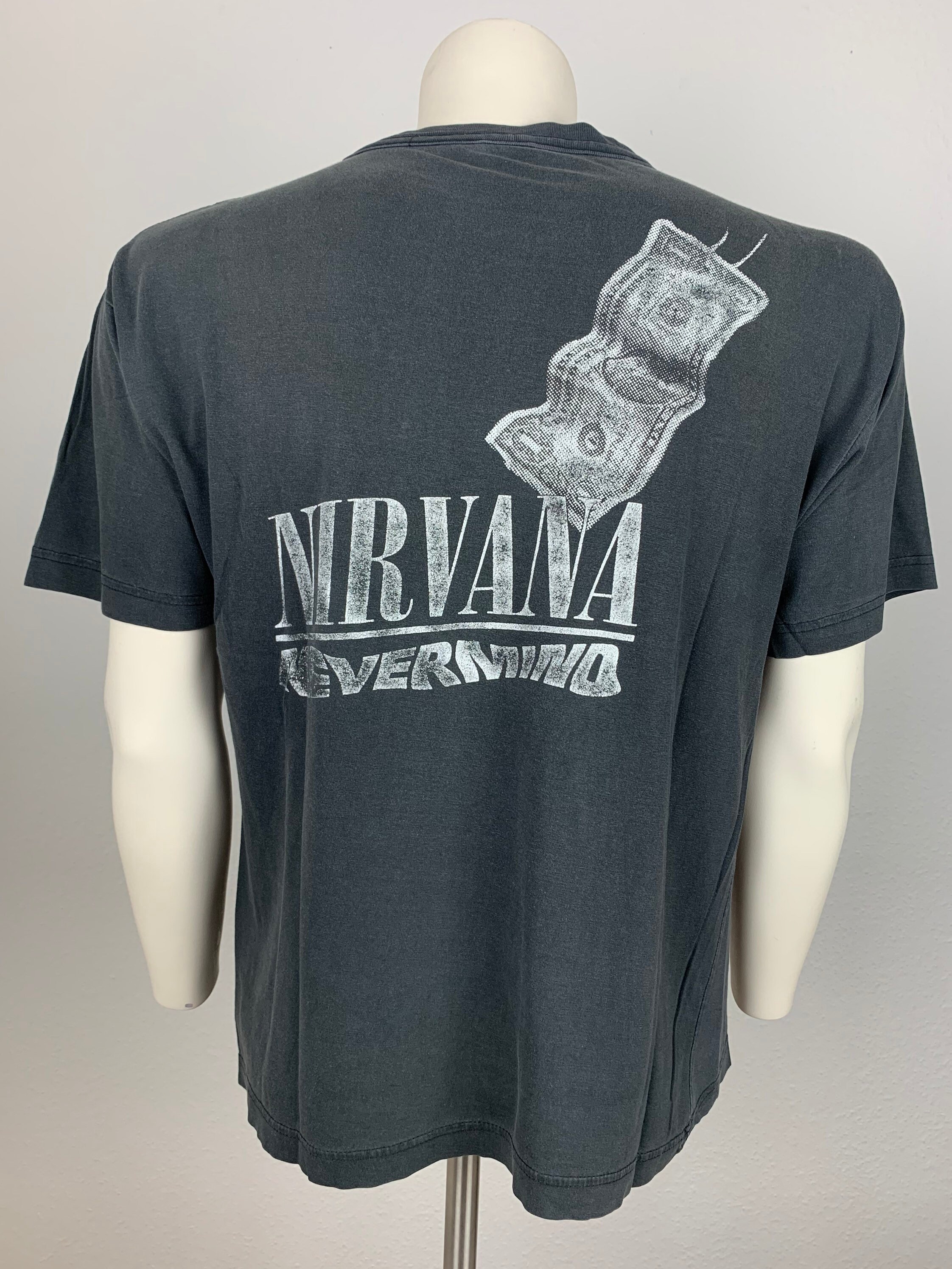 NIRVANA 90's T-shirt Vintage / Kurt Cobain / Nevermind