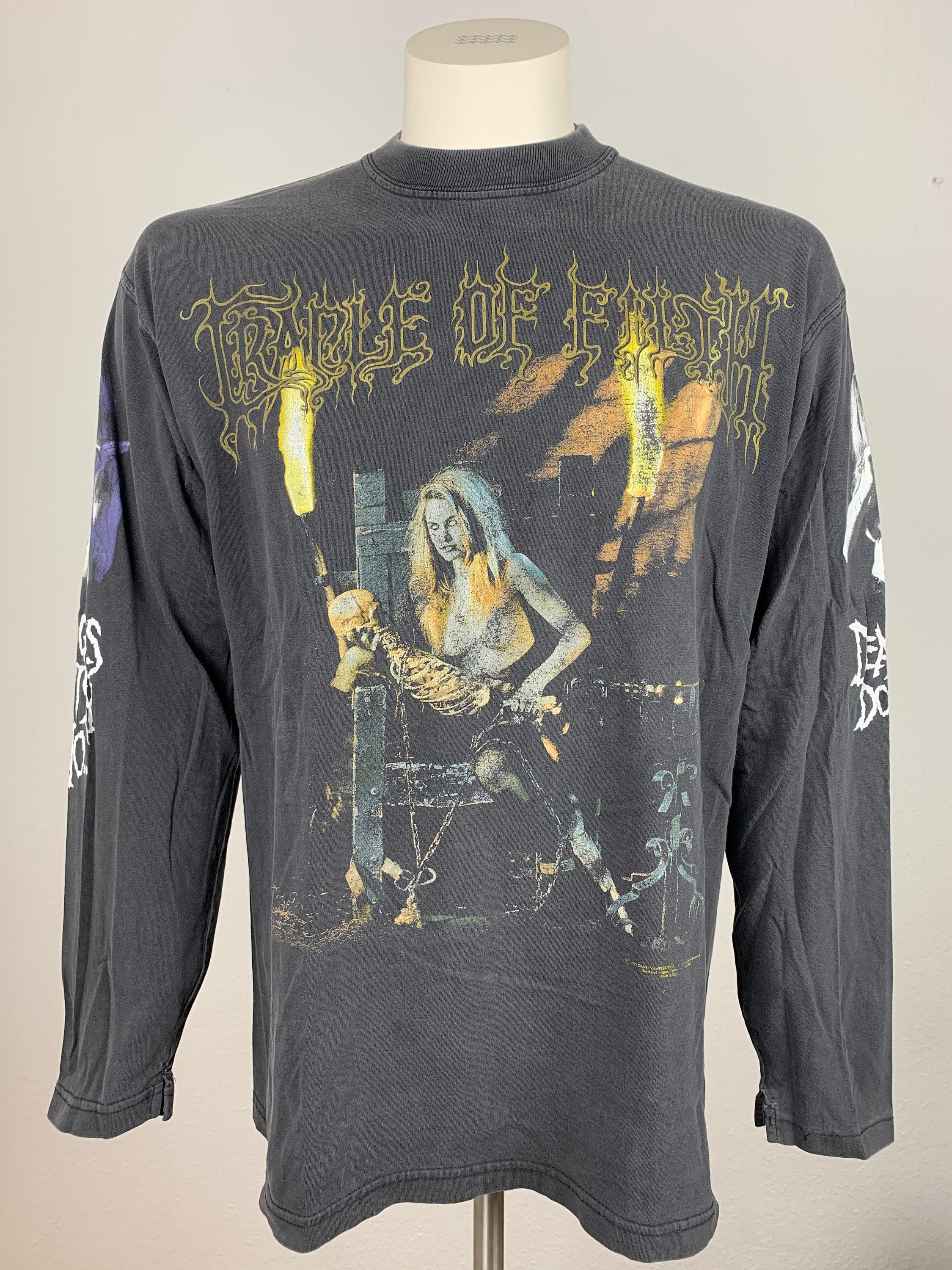 T-shirt Officiel Cradle Of Filth – Motif 'Graven Sin', Logo Du Groupe, Couleur Noire, Pour Homme