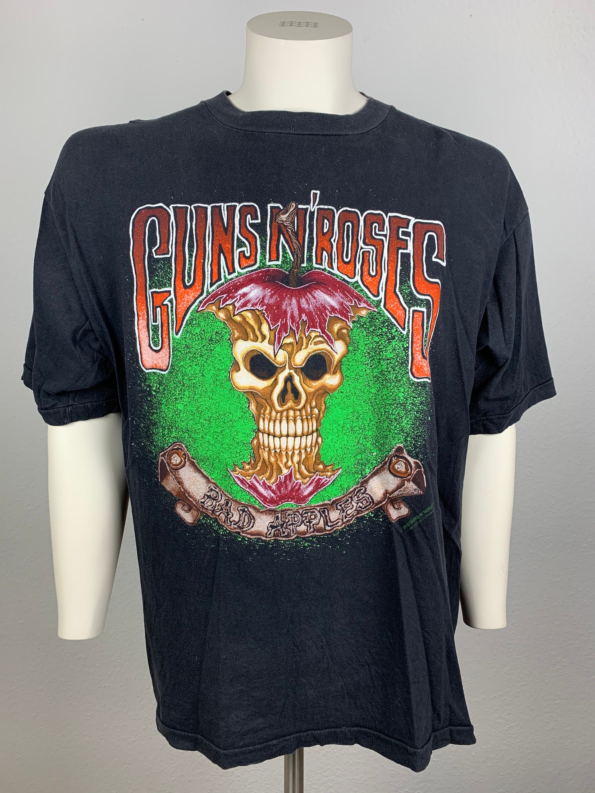 GUNS N ROSES 1992 T-shirt Vintage / Use Your Illusion / Concert