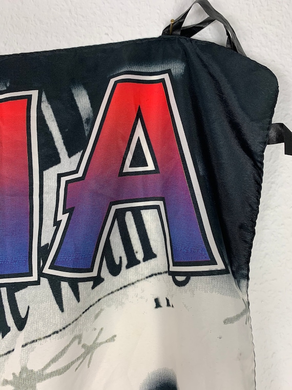 NIRVANA 00's Flag / Kurt Cobain - Etsy Canada