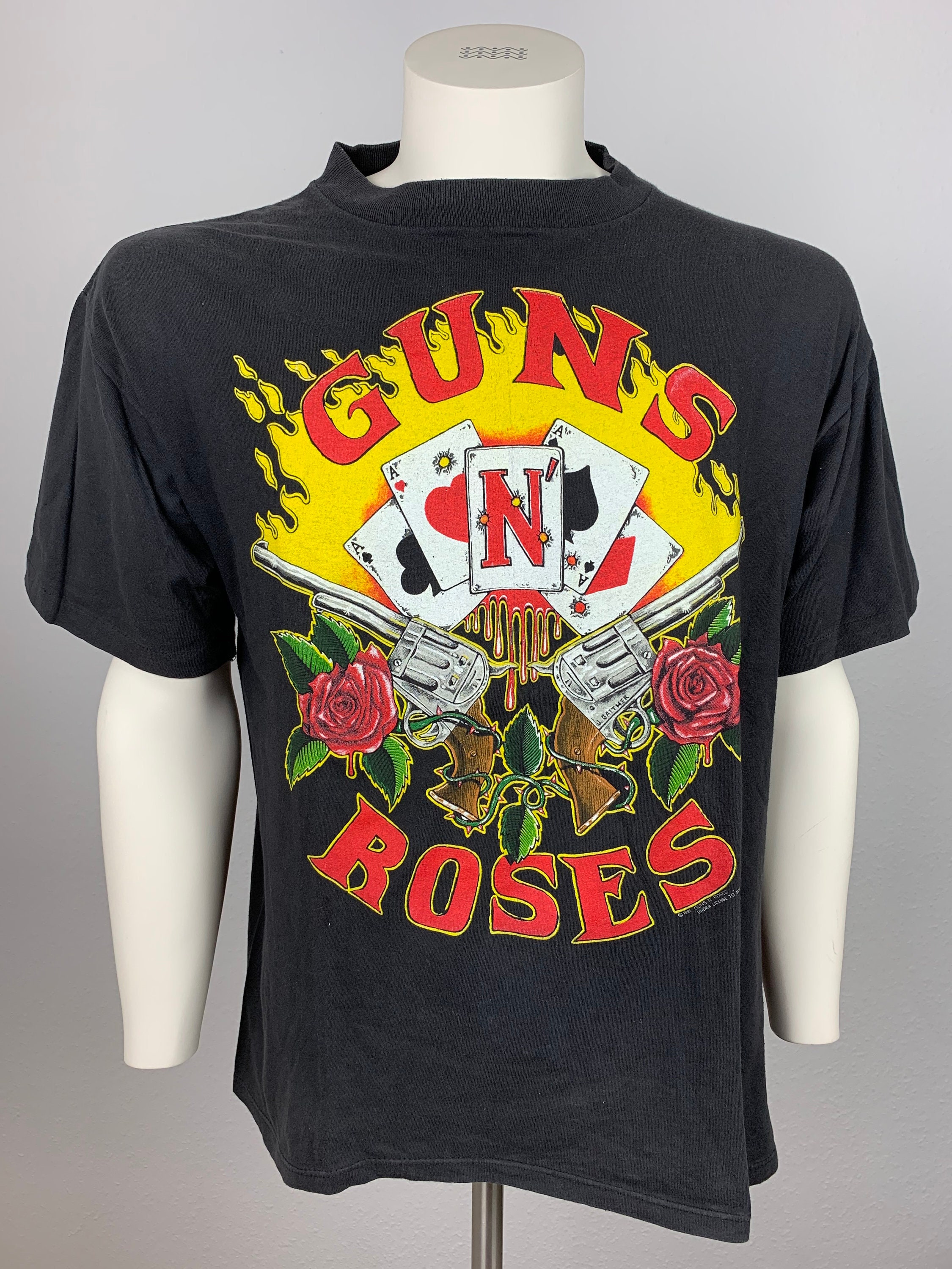 GUN S ROSES ガンズ1991年ツアーTシャツ GUNS N ROSES 1991 T-shirt Vintage / Use Your Illusion - Etsy