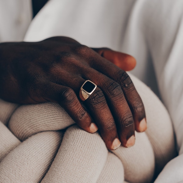 Anillo de plata de ley 925 Anillo elegante de ónix • Anillo abierto de ónix negro • Anillo de sello Piedra preciosa de ónix • Anillo de sello Regalo para hombres