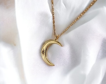 Collana delicata luna d'oro • Collana con pendente luna • Collana mezzaluna d'oro • Collana minimalista • Collana luna placcata oro 18 carati