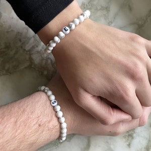Partner bracelet for couples Personalized with initial letter Letter bracelet Bracelet with initial Friendship Pearl bracelet image 4