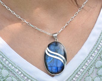 ラブラドライトペンダントネックレス、スターリングシルバー、ブルー