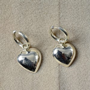 Chunky Dome Herz Eardrop, 925 Sterling Silber Creolen, hohles Herz, Frauen Schmuck. Geschenk für sie