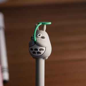 Bolígrafos de gel kawaii con personajes: papelería bonita para la escuela, la oficina o como regalo.