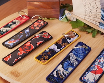 Doppelseitiger Schlüsselanhänger im japanischen Design – Schlüsselanhänger aus gewebtem oder bedrucktem Stoff für Taschen & Schlüssel