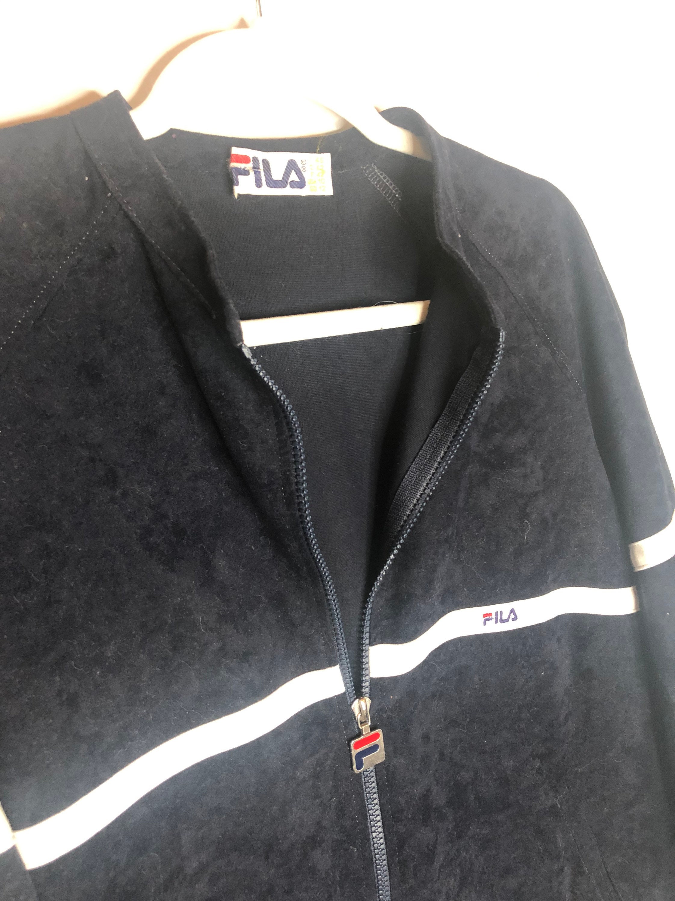 90s FILA zip-up jacket navy blue w white stripe. Logo on | Etsy