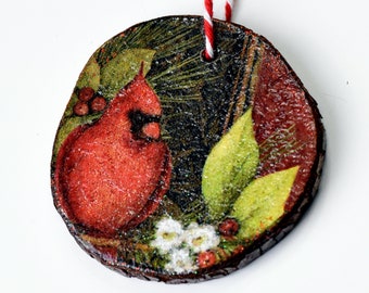 Decorative hanging wood slice ornament, decoupaged wood slice, Christmas ornament, rustic tree ornament, animal ornament, Red Bird