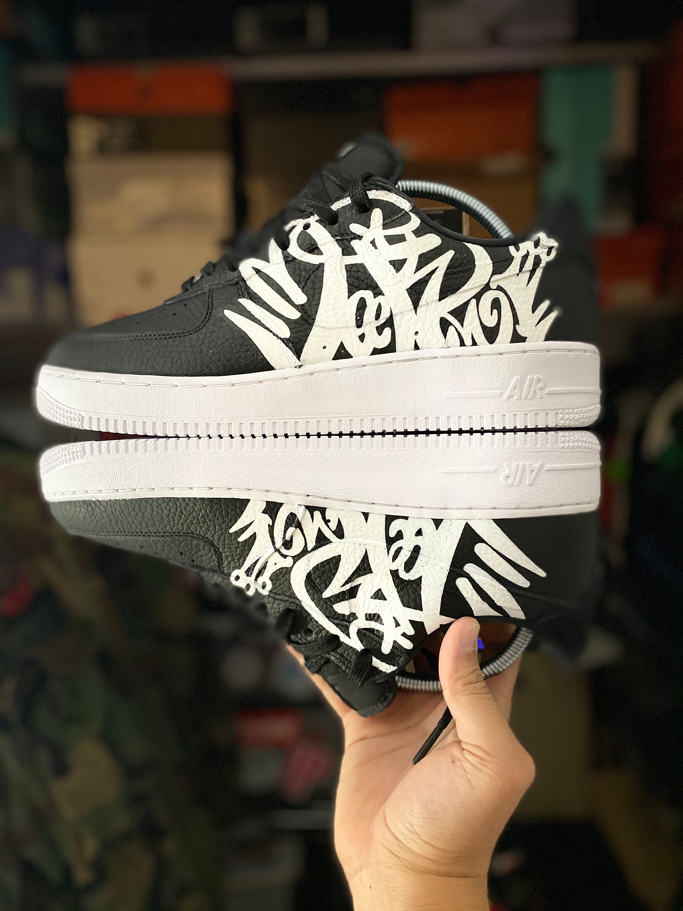 YOUR NAME - Black Base Graffiti - Custom Air Force 1 - Hand Painted AF –  Merakicks