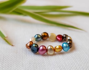 Colorful pearls ring | Elastic freshwater pearl ring | Multicolor stretch ring | Cute beaded ring | Minimalist boho beaded ring gift for her