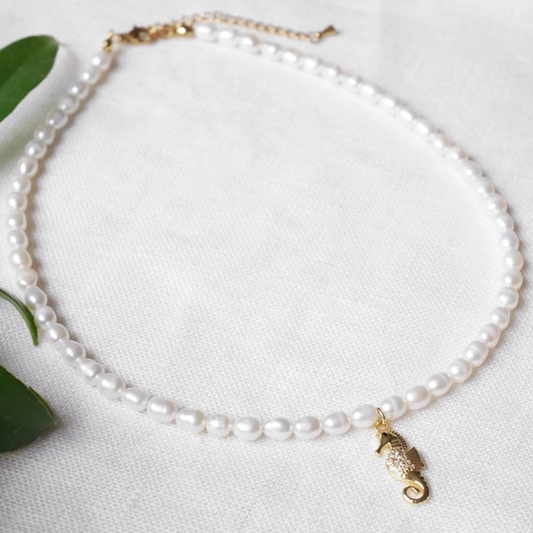 Seahorse pearl necklace | Romantic anniversary gift | Freshwater pearl choker with a seahorse pendant | Cute symbolic jewelry for women