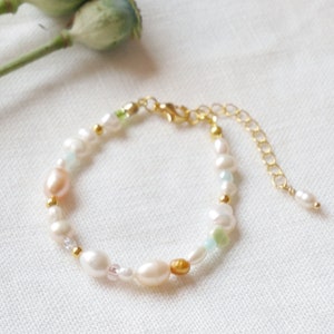 Pearl beaded bracelet | Soft colors pearl bracelet with mixed real pearls | Romantic gift for her | Pink and white freshwater pearl bracelet
