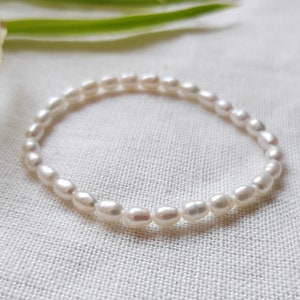 Freshwater pearl stretch bracelet Minimalist small pearls jewelry Dainty real pearls gift for her Comfortable elastic beaded bracelet image 3