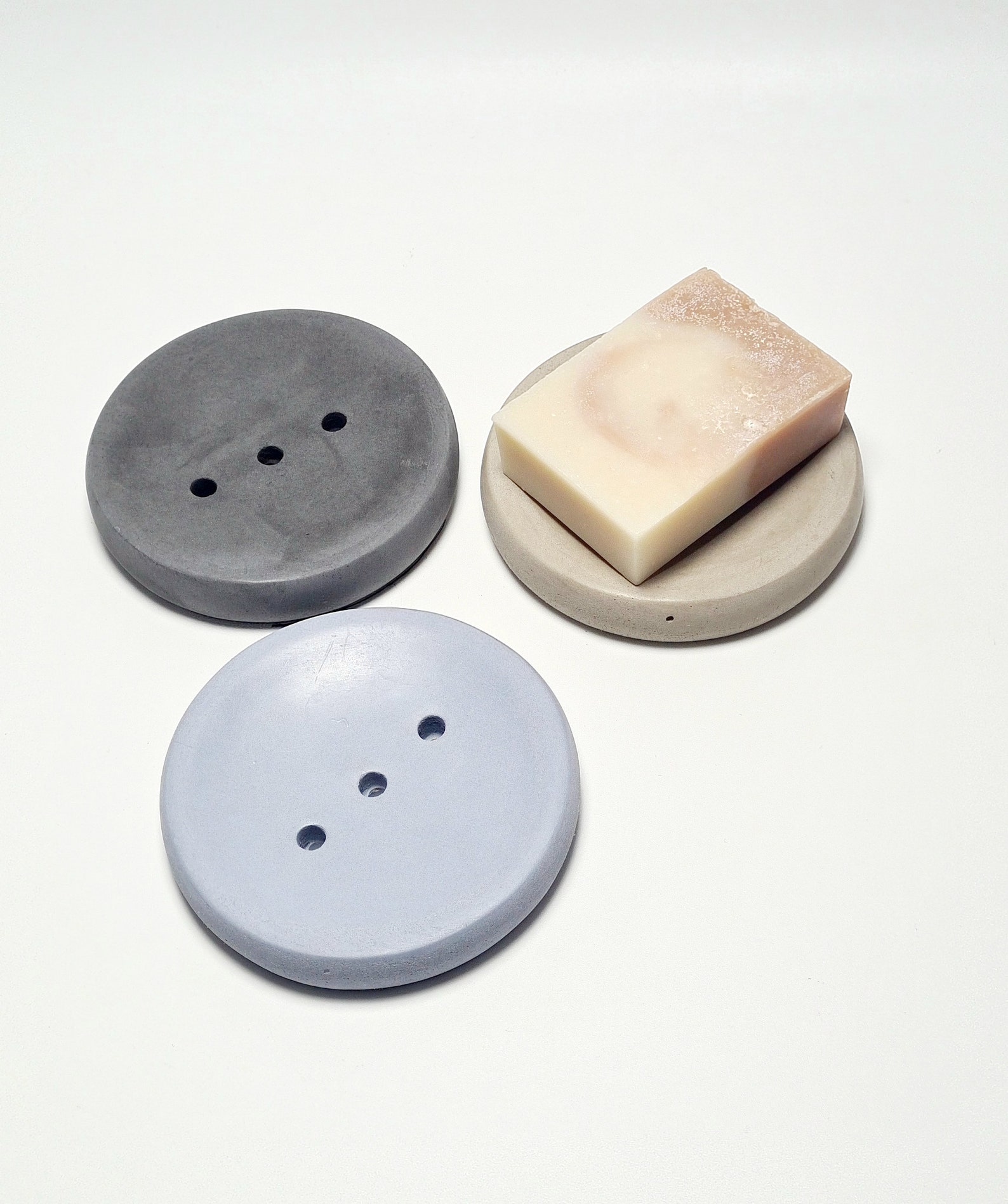 Round Soap Dish available in over 20 colours / Round Soap Tray Etsy