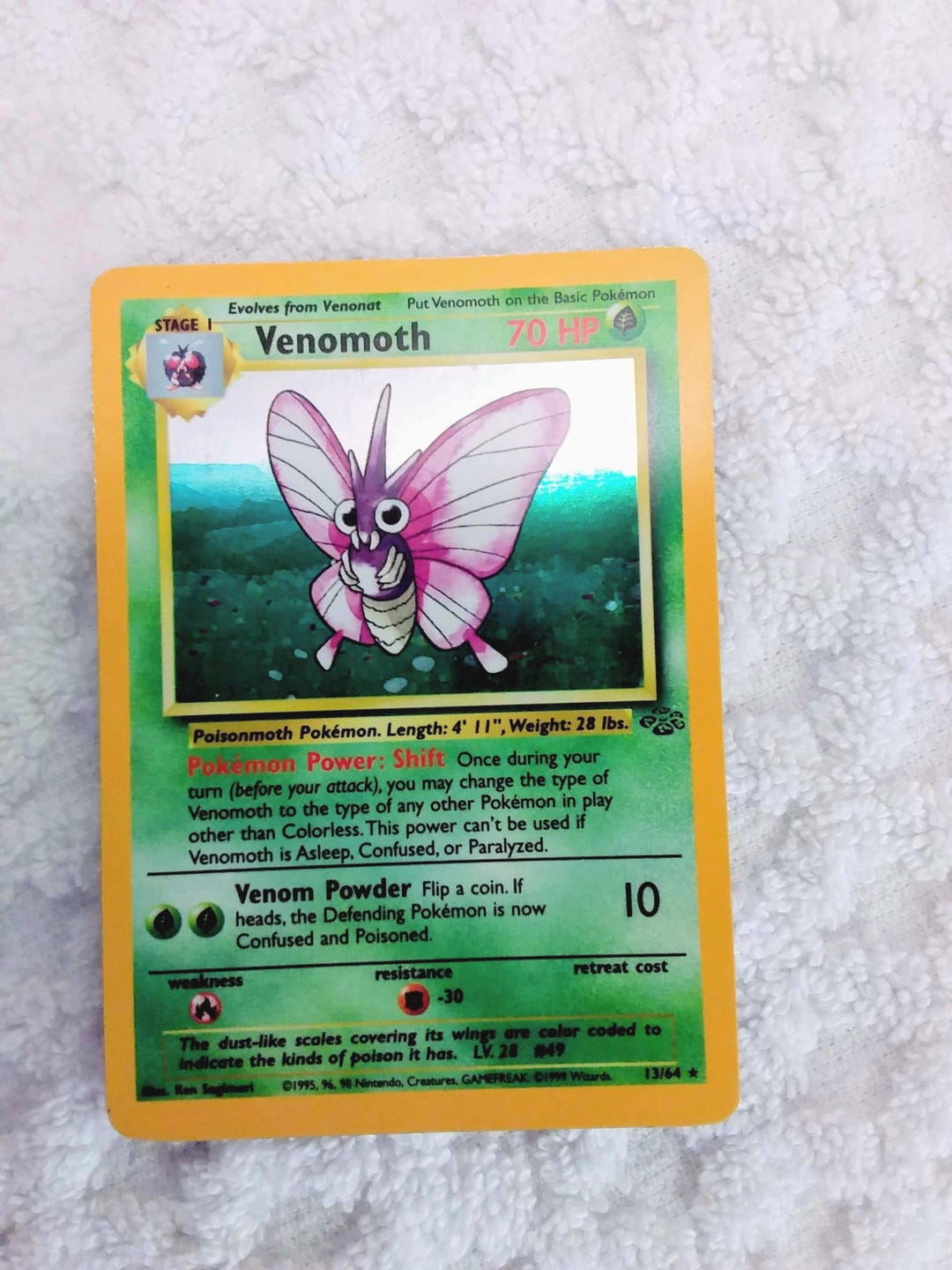 【旧裏】キラ　モルフォン\"Venomoth \"Holo Swirl s-l400.jpg