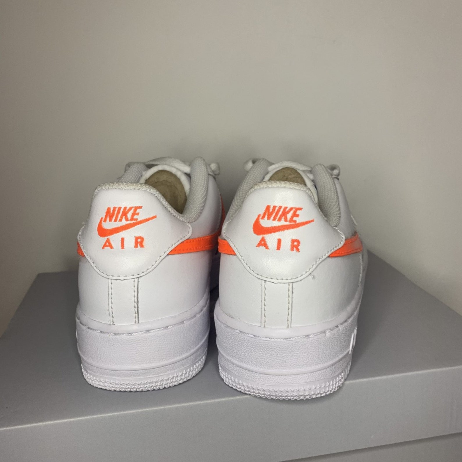 coloured tick air force 1