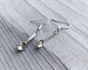 Spoonie Silver Spoon Hanging Dangle Drop Boucles d'oreilles Théorie de la cuillère Spoonie Warrior Gift Maladie chronique