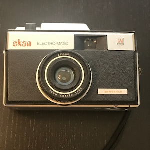 Rare Skan Electro-matic Camera model 1054