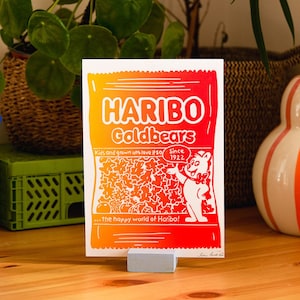 手作りのゴールドベアジェリーリノプリント：カラフルなキャンディウォールアート