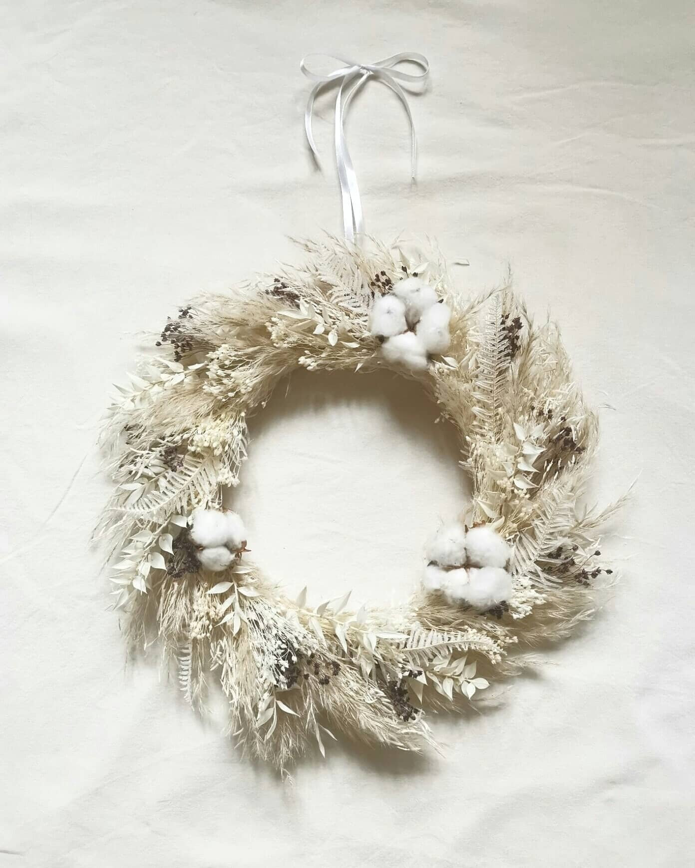 Couronne de Fleurs Blanches et Coton