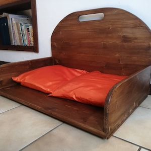 Binnen hondenkennel - hondenbed