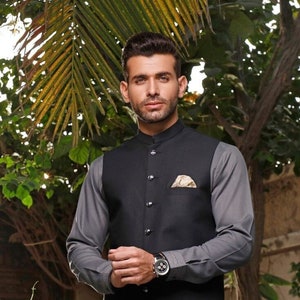 Black pathani kurta pajama with jacket hot sale