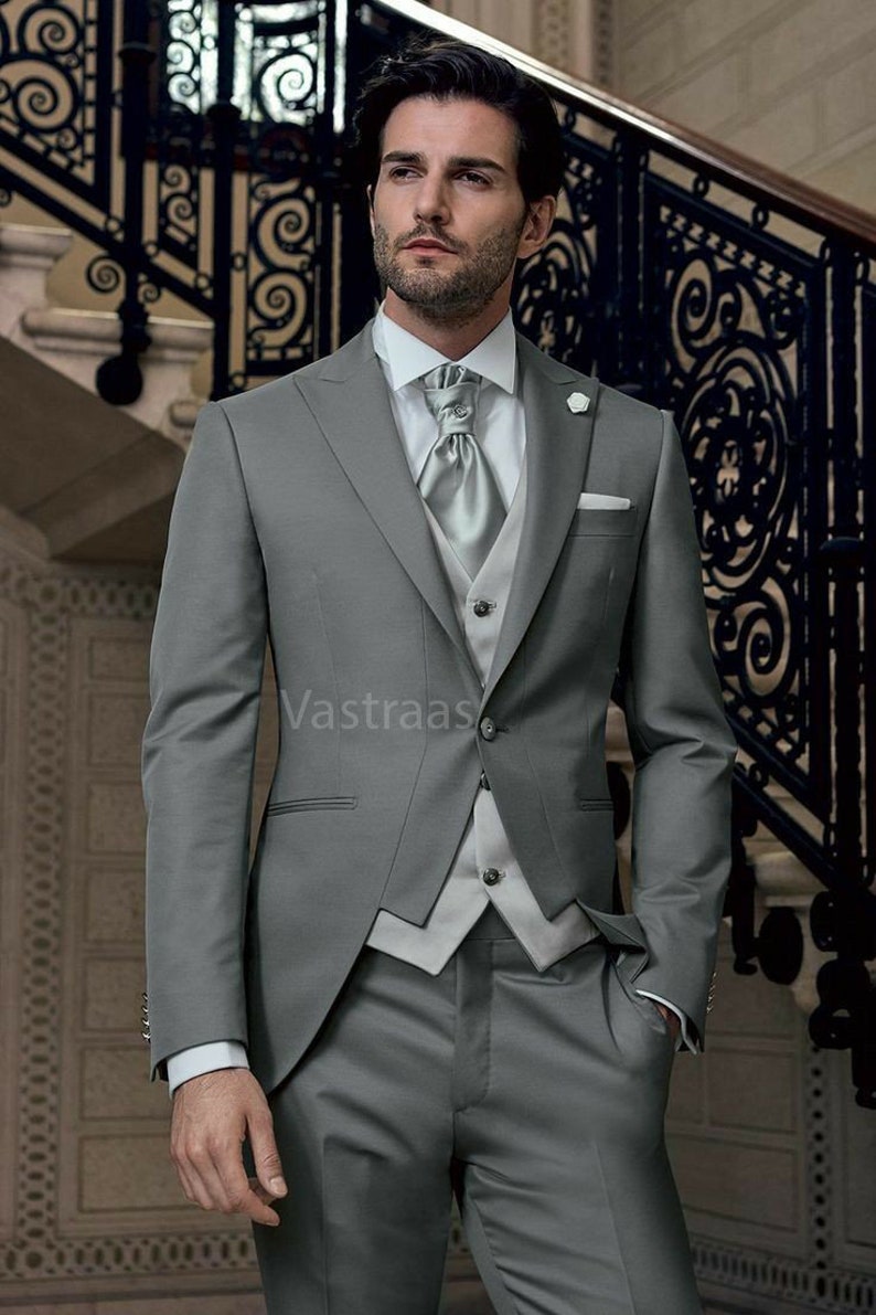 Vastraas New Stylish Collection of Italian Bespoke 3 Piece Suit for ...