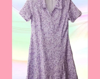 Robe trapèze vintage des années 60 : robe à col violet Flower Power Mod