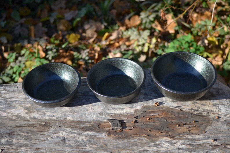 Black ceramic bowls image 3