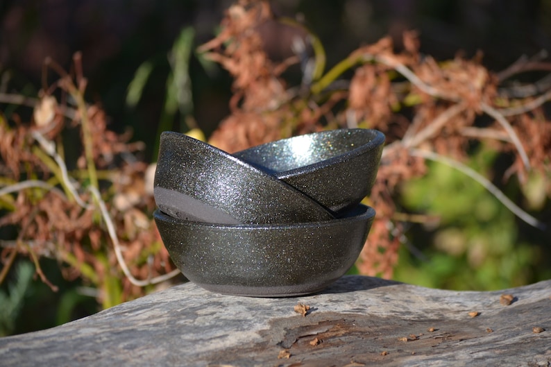 Black ceramic bowls image 1