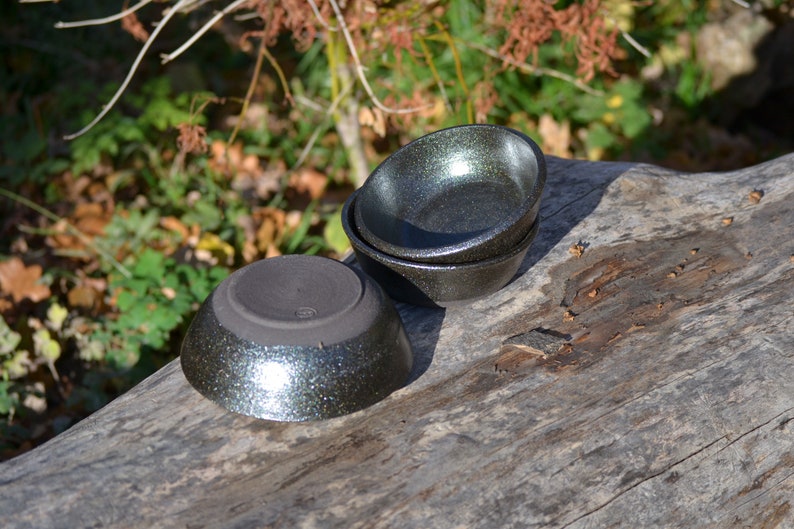 Black ceramic bowls image 4
