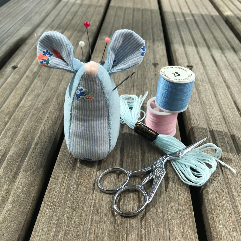 Little Milo Mouse Pin Cushion Blue Velvet