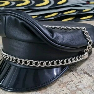 Muir Cap Leather