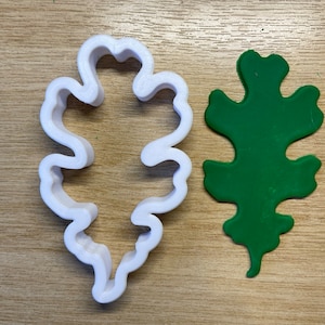 Oak Leaf Shaped Cookie Cutters - 4 Sizes