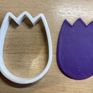 Tulip Shaped Cookie Cutters - 4 Sizes