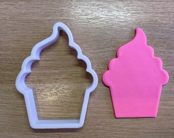 Cupcake Shaped Cookie Cutters - 4 Sizes