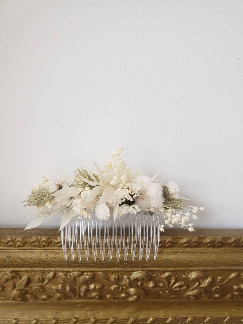 Coiffure, peigne mariée fleurs séchées. Mariage. Accessoire fleuri. Demoiselles et fillettes d'honneur, boutonnière. Cortège temoin. bohème image 5