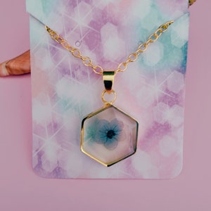 PRESSED FLOWER FORGET Me Not Necklace , Dried Flower Jewelry , Gift for Plant Lady , Real Flower Necklace Gift For Mom , Gold Plated Jewelry